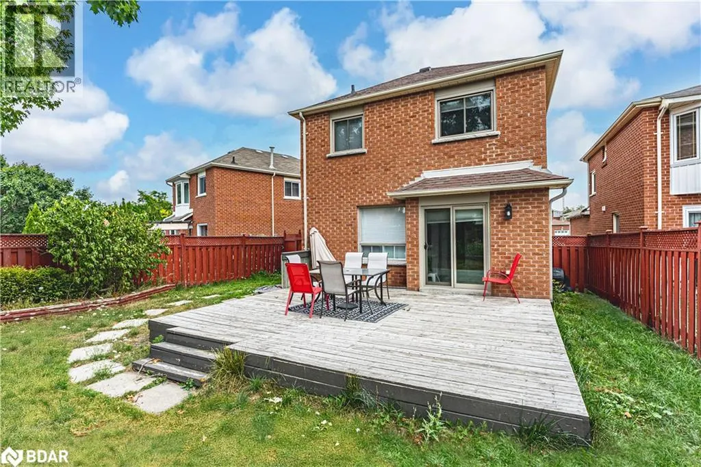 45 WEATHERUP Crescent