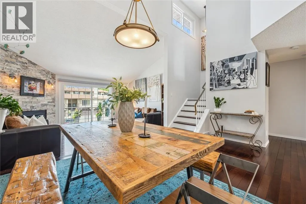 454 BEECHWOOD Place Unit# 4, #4