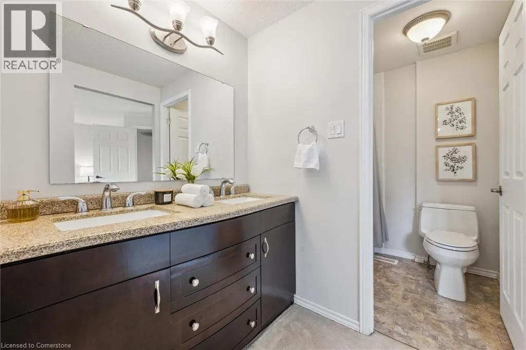 454 BEECHWOOD Place Unit# 4, #4