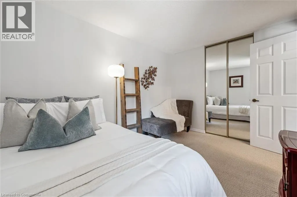 454 BEECHWOOD Place Unit# 4, #4