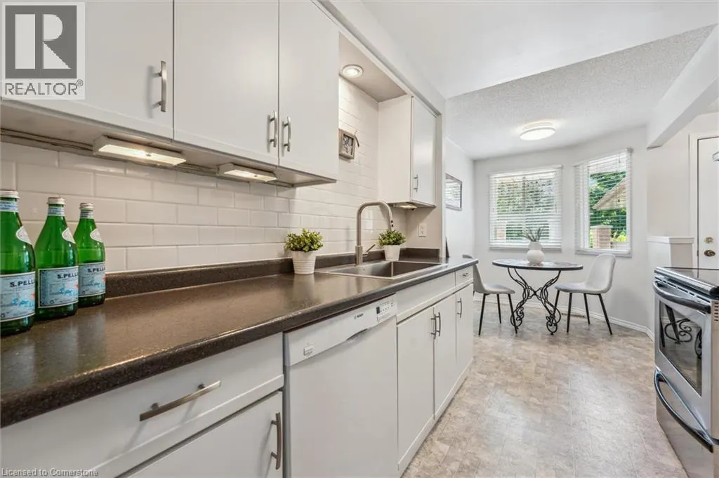 454 BEECHWOOD Place Unit# 4, #4