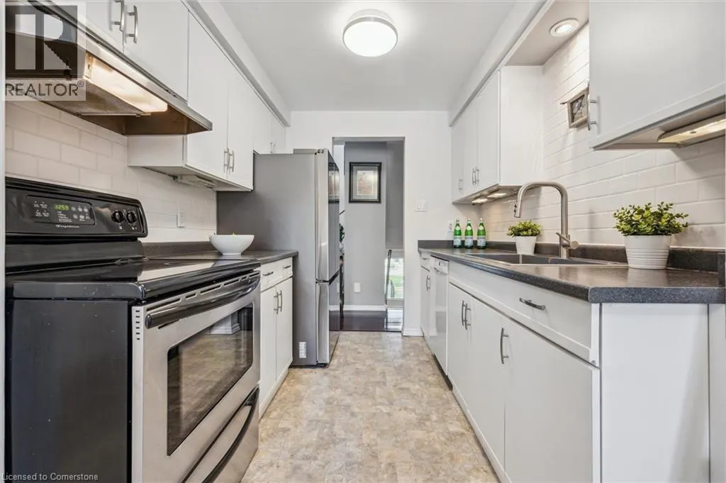 454 BEECHWOOD Place Unit# 4, #4