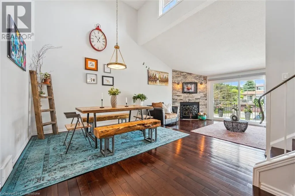454 BEECHWOOD Place Unit# 4, #4
