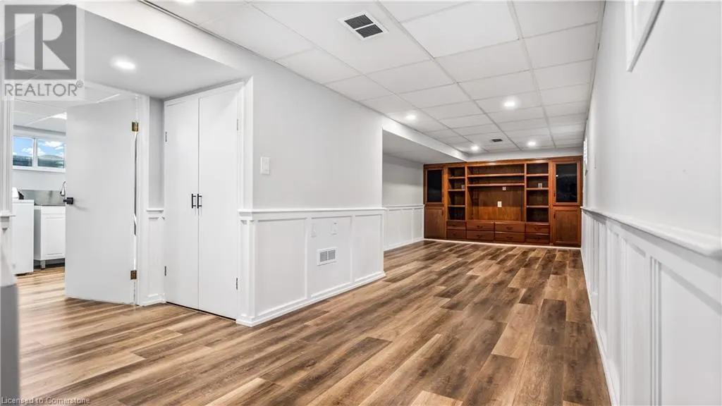1036 CEDARWOOD Place