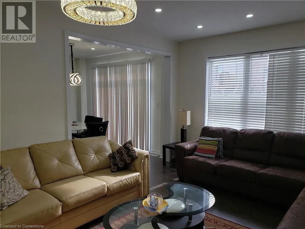 36 ALDGATE Avenue