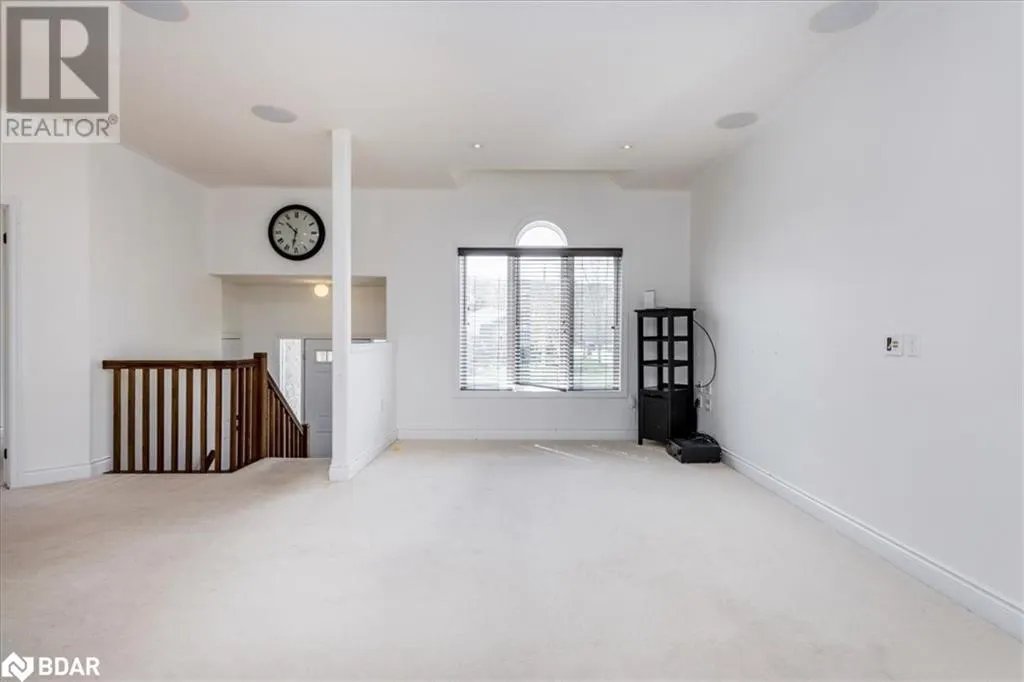 33 PRIMROSE Crescent