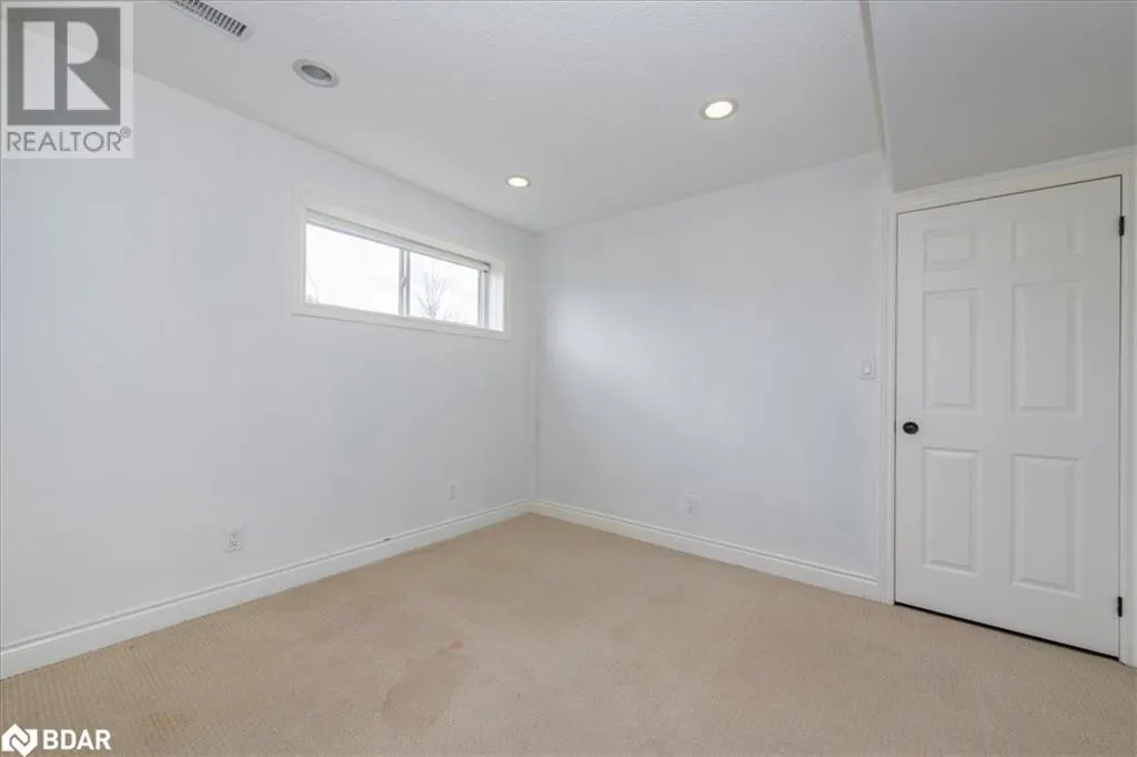 33 PRIMROSE Crescent