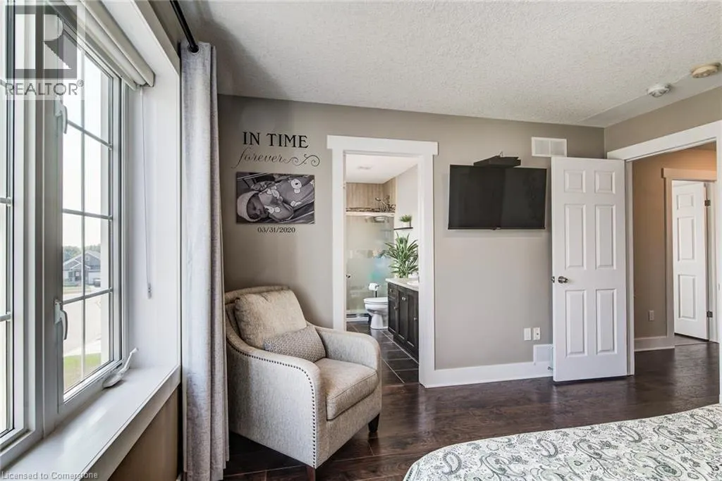 127 ENGLISH Crescent