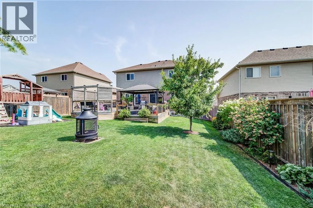 127 ENGLISH Crescent