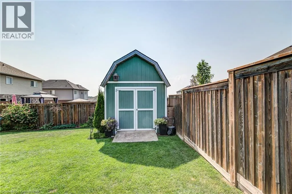 127 ENGLISH Crescent