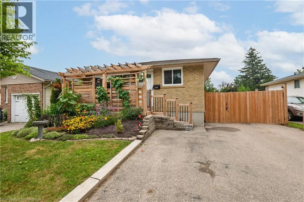 112 LIMPERT Avenue