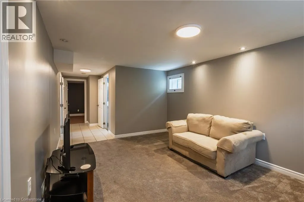112 LIMPERT Avenue