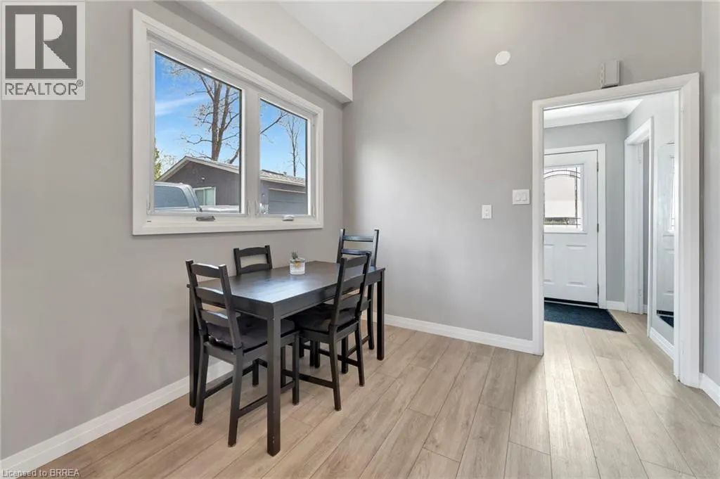 1 OLD ONONDAGA Road W