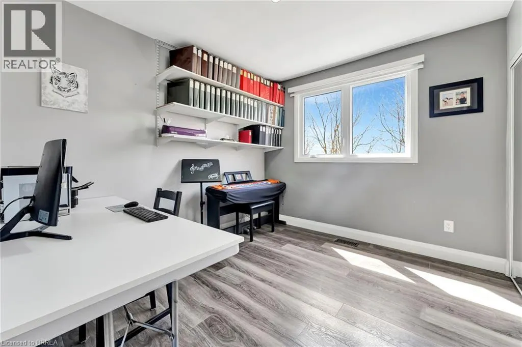 1 OLD ONONDAGA Road W