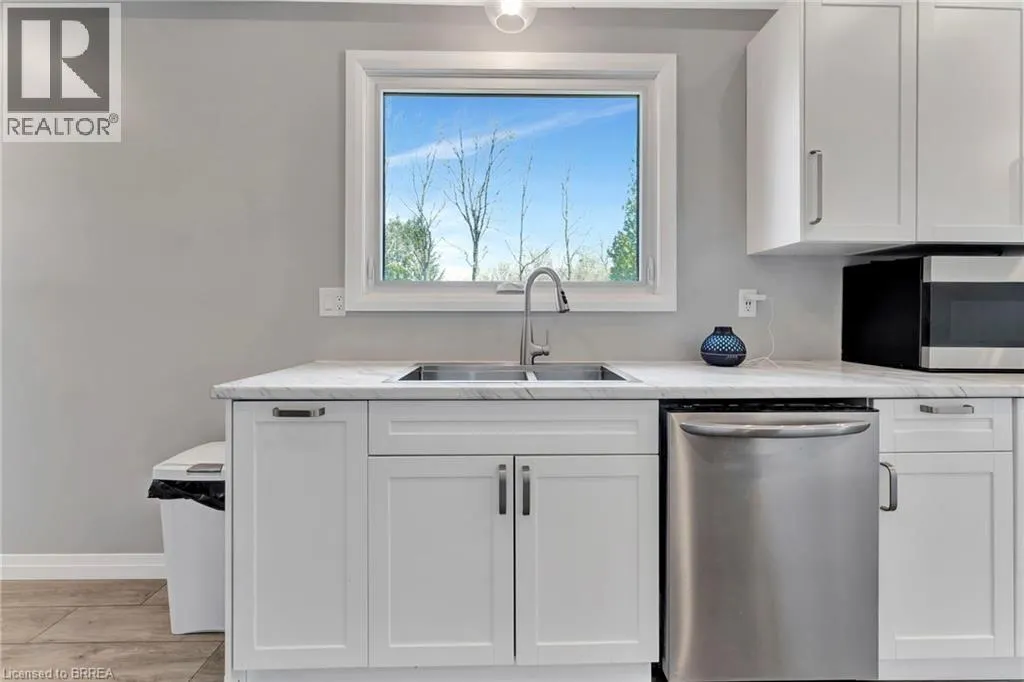 1 OLD ONONDAGA Road W