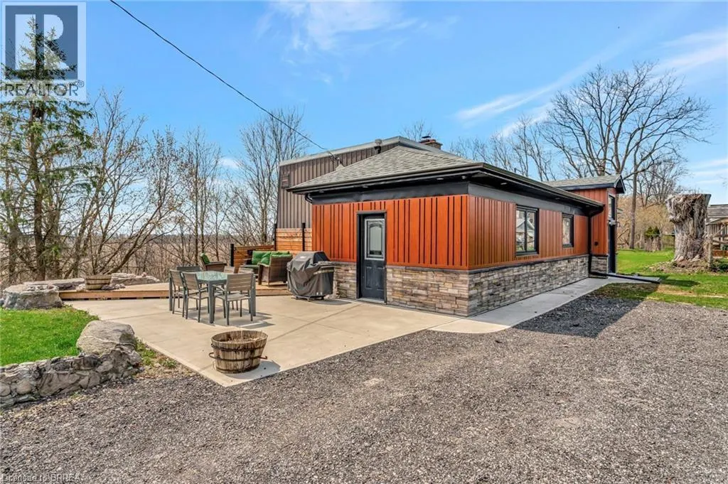 1 OLD ONONDAGA Road W