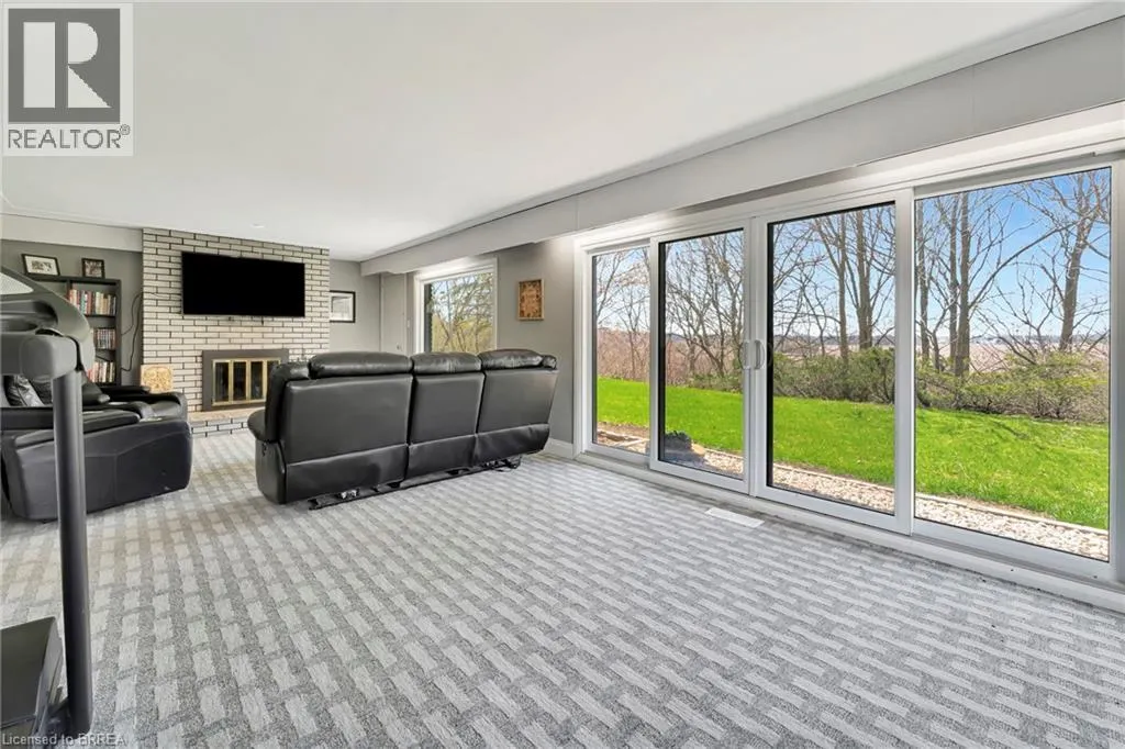 1 OLD ONONDAGA Road W