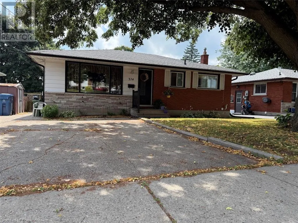 374 VICTORIA Road N
