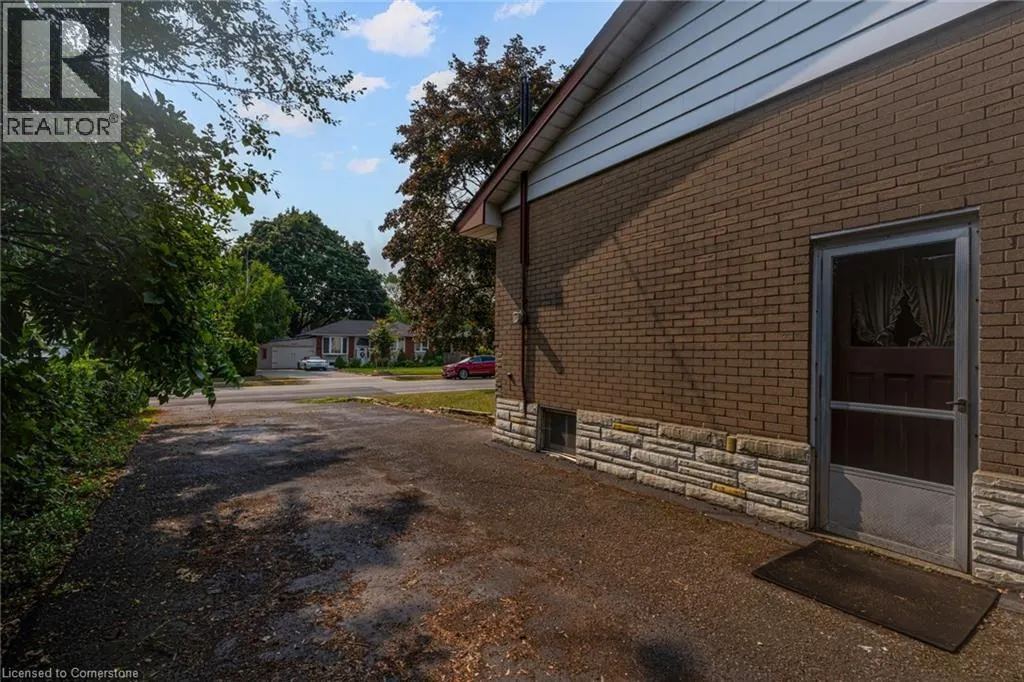 1191 PINEGROVE Road