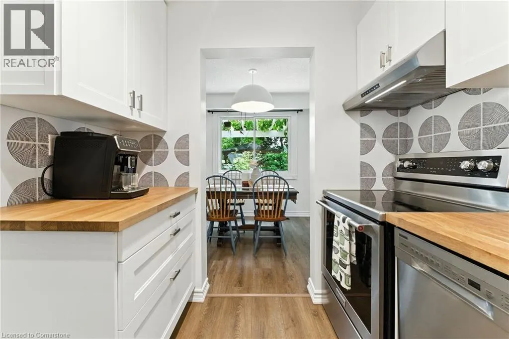 68 WESTMOUNT Mews