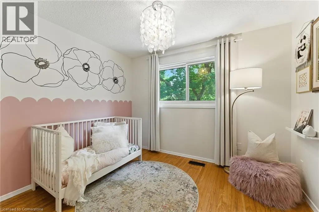 68 WESTMOUNT Mews