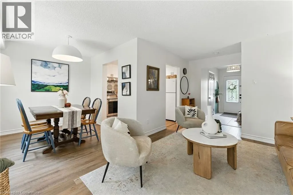 68 WESTMOUNT Mews