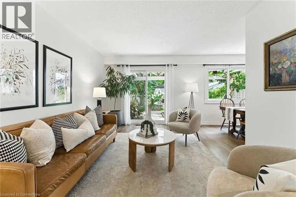 68 WESTMOUNT Mews