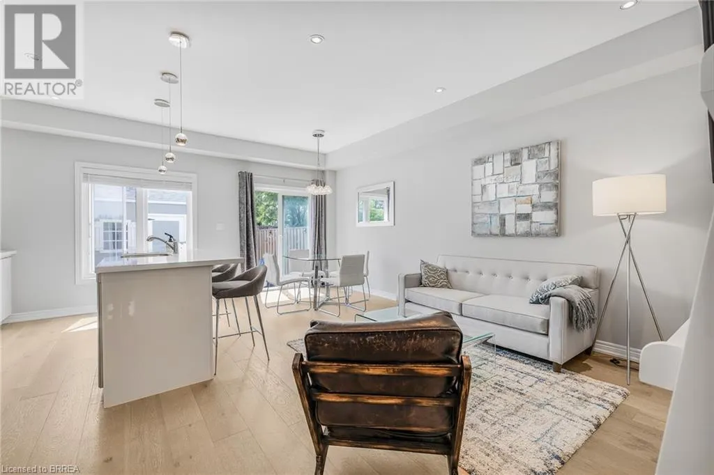 21 MADONNA Drive Unit# 31, #31