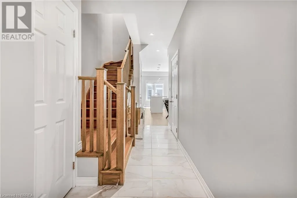 21 MADONNA Drive Unit# 31, #31