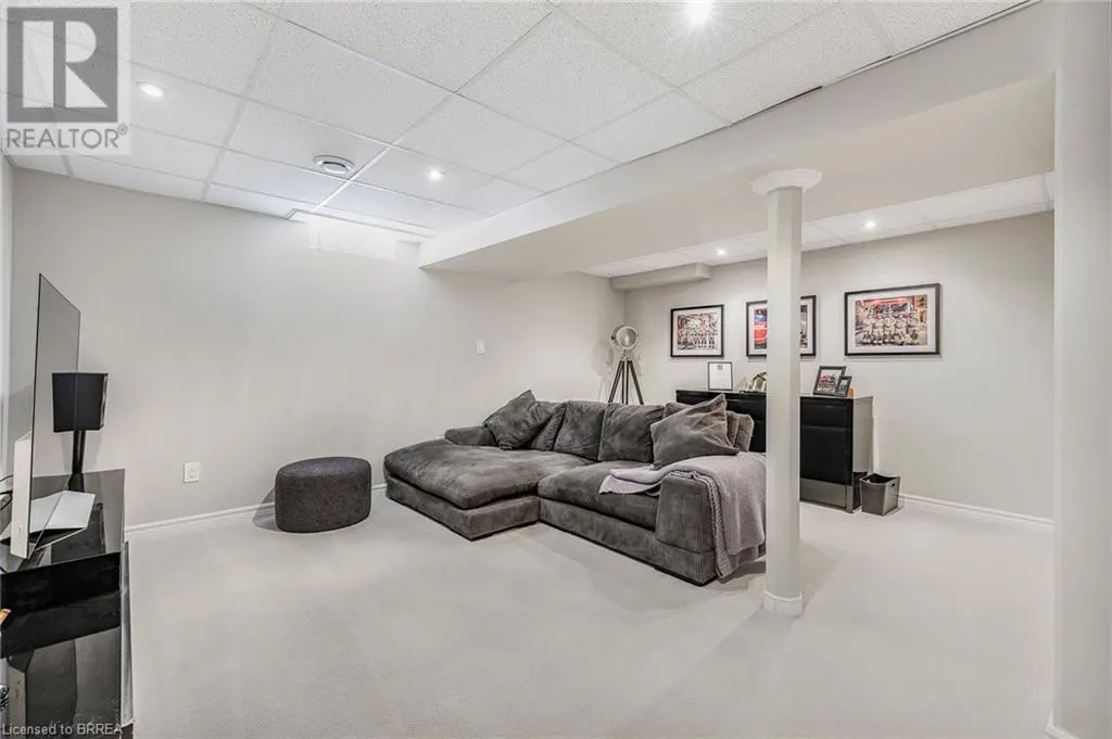 21 MADONNA Drive Unit# 31, #31