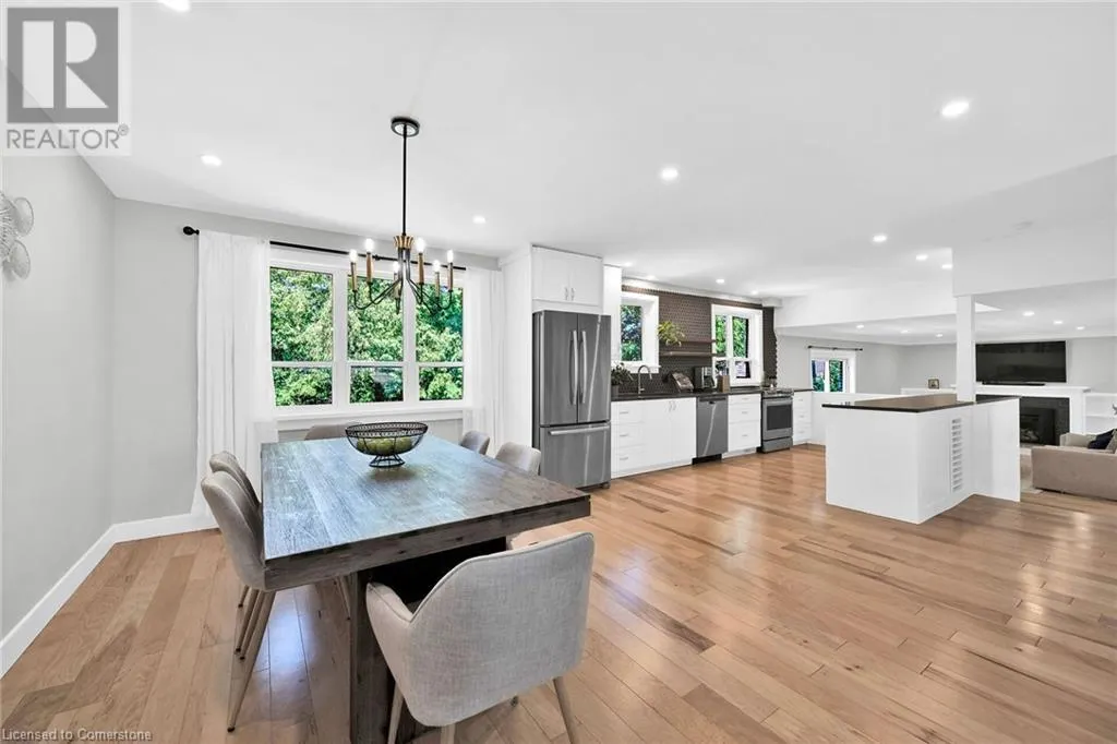 54 DRIFTWOOD Court