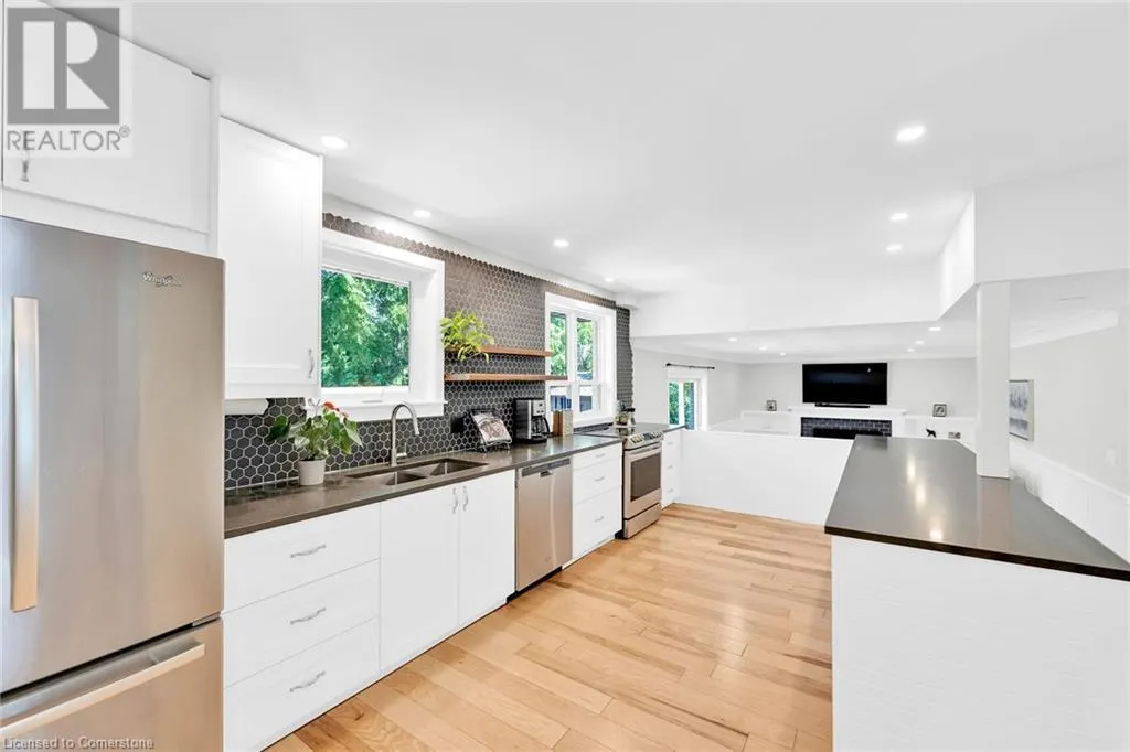 54 DRIFTWOOD Court