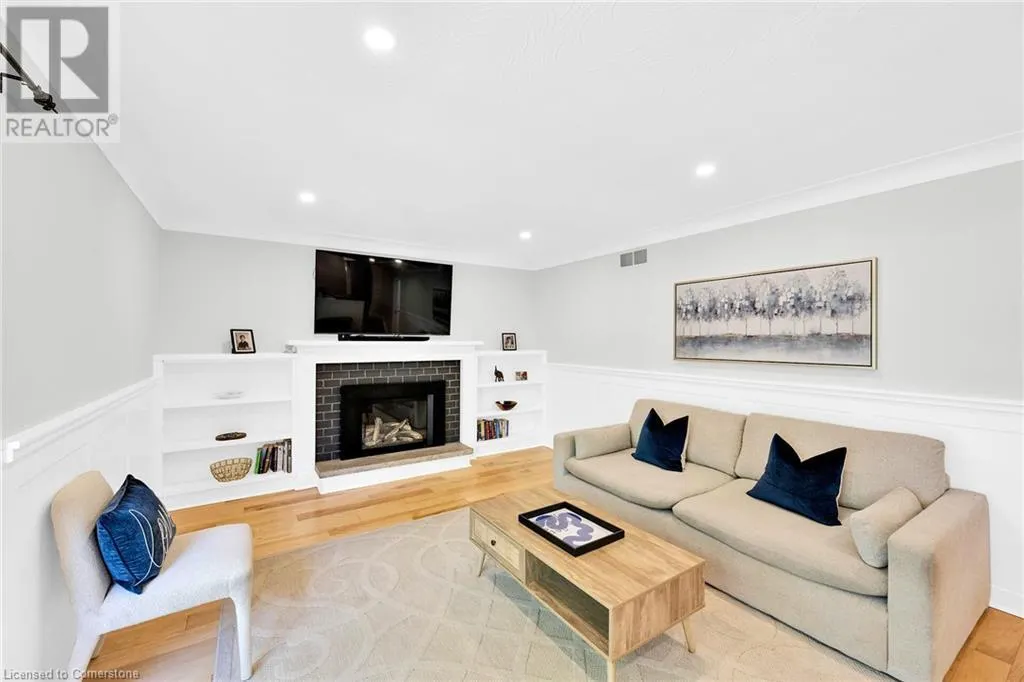 54 DRIFTWOOD Court