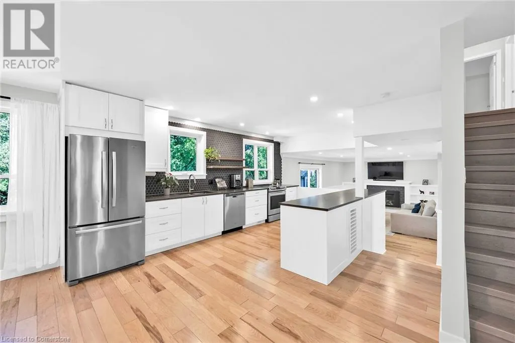 54 DRIFTWOOD Court