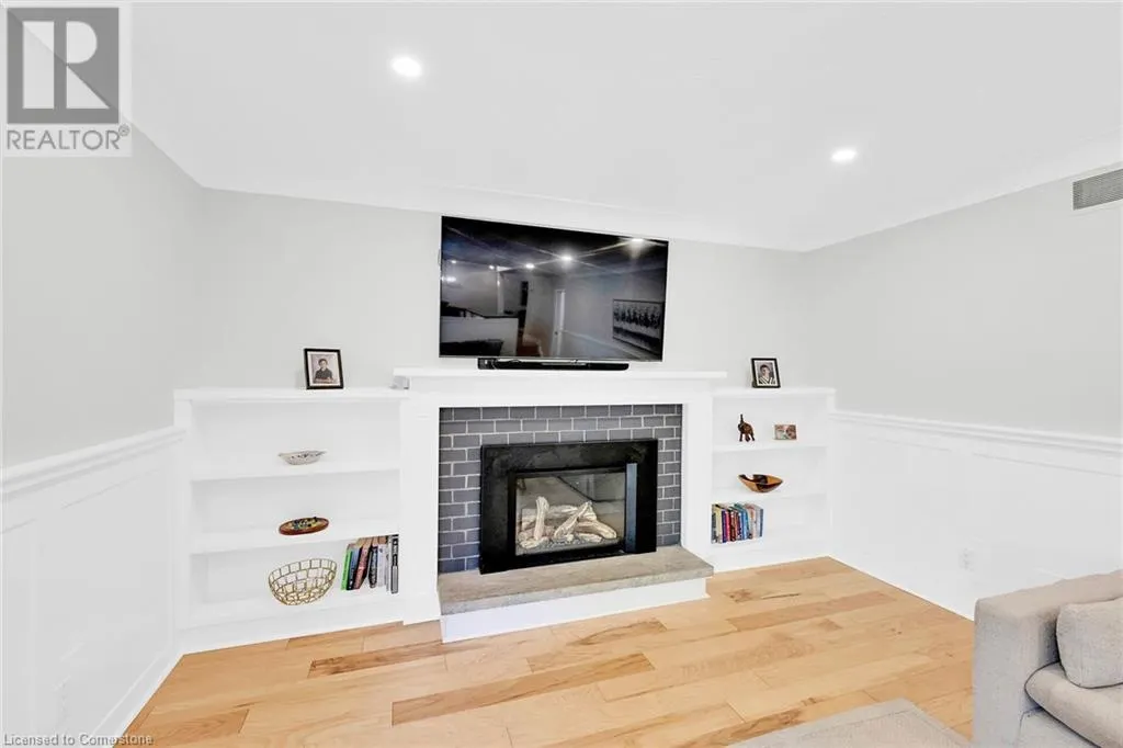 54 DRIFTWOOD Court