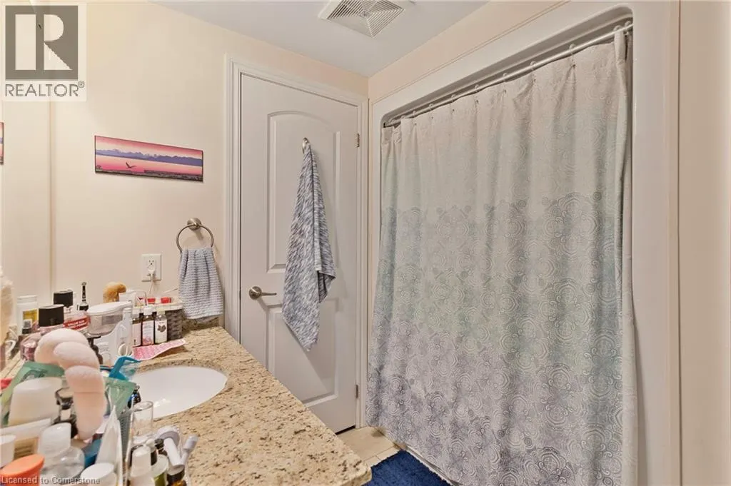 886 GOLF LINKS Road Unit# 108, #108