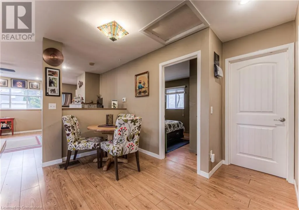 32 HOLLY Trail