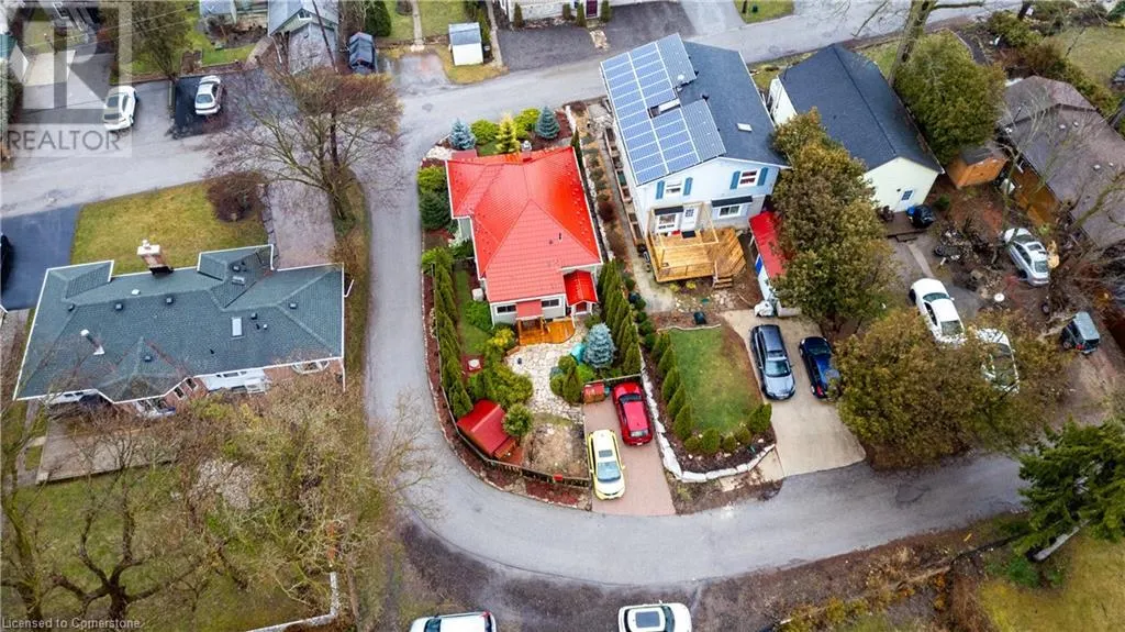 32 HOLLY Trail