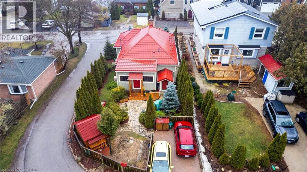 32 HOLLY Trail