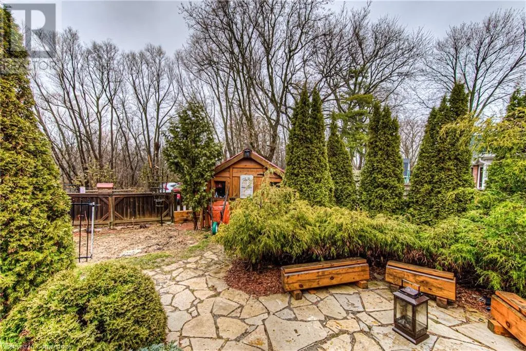 32 HOLLY Trail