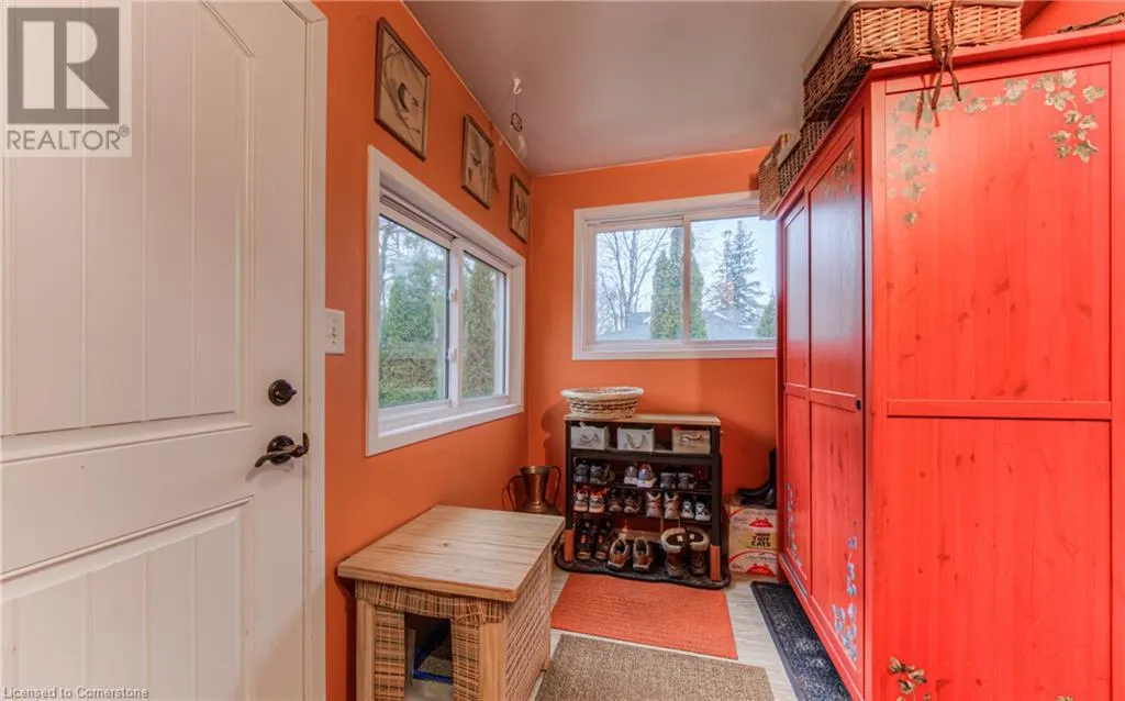 32 HOLLY Trail