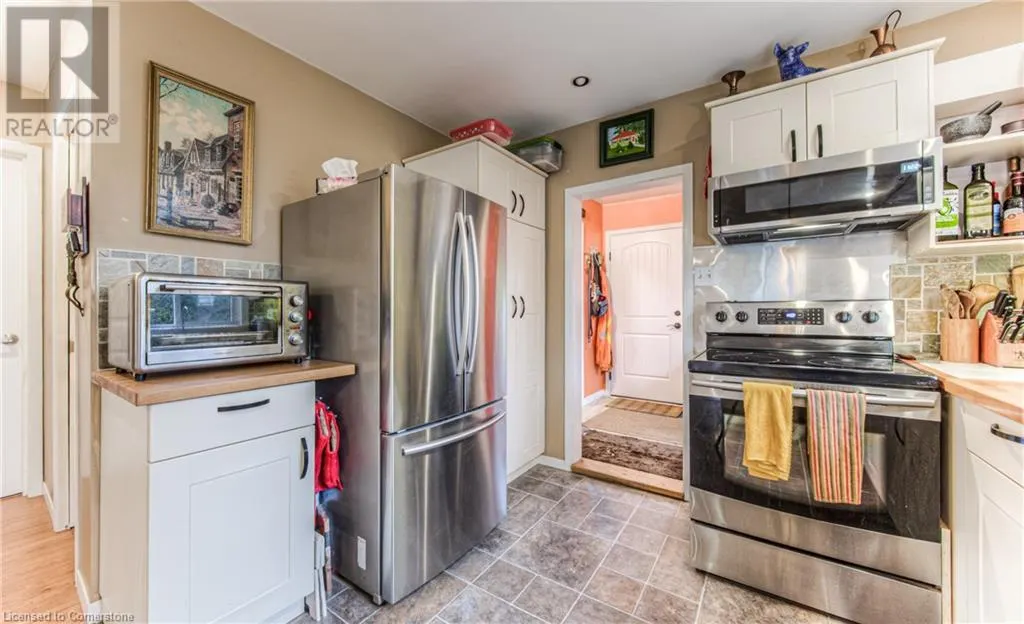 32 HOLLY Trail