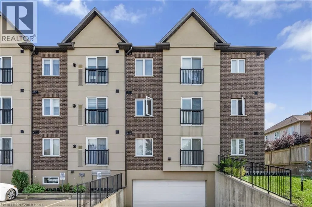 886 GOLF LINKS Road Unit# 302, #302