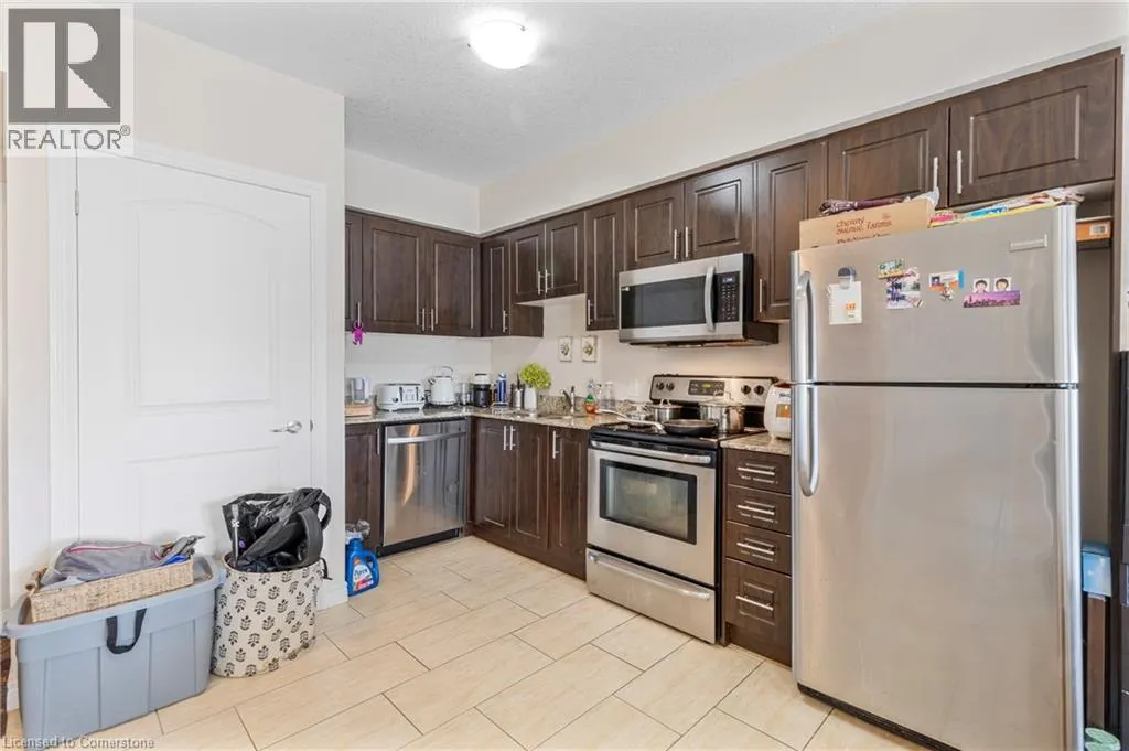 886 GOLF LINKS Road Unit# 302, #302