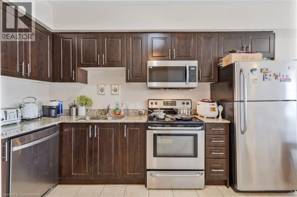 886 GOLF LINKS Road Unit# 302, #302