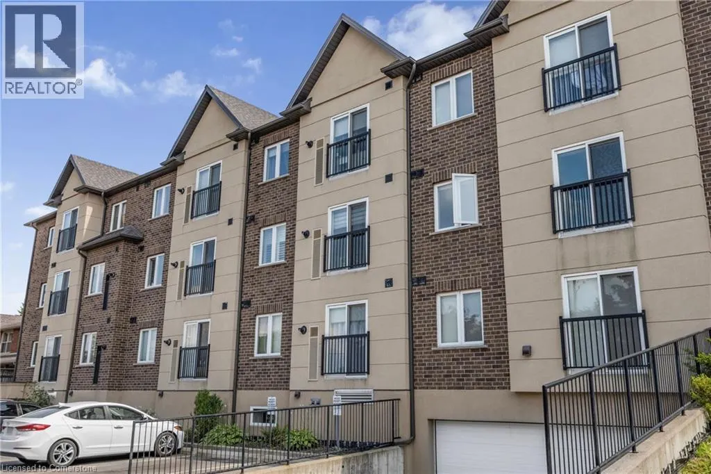 886 GOLF LINKS Road Unit# 302, #302