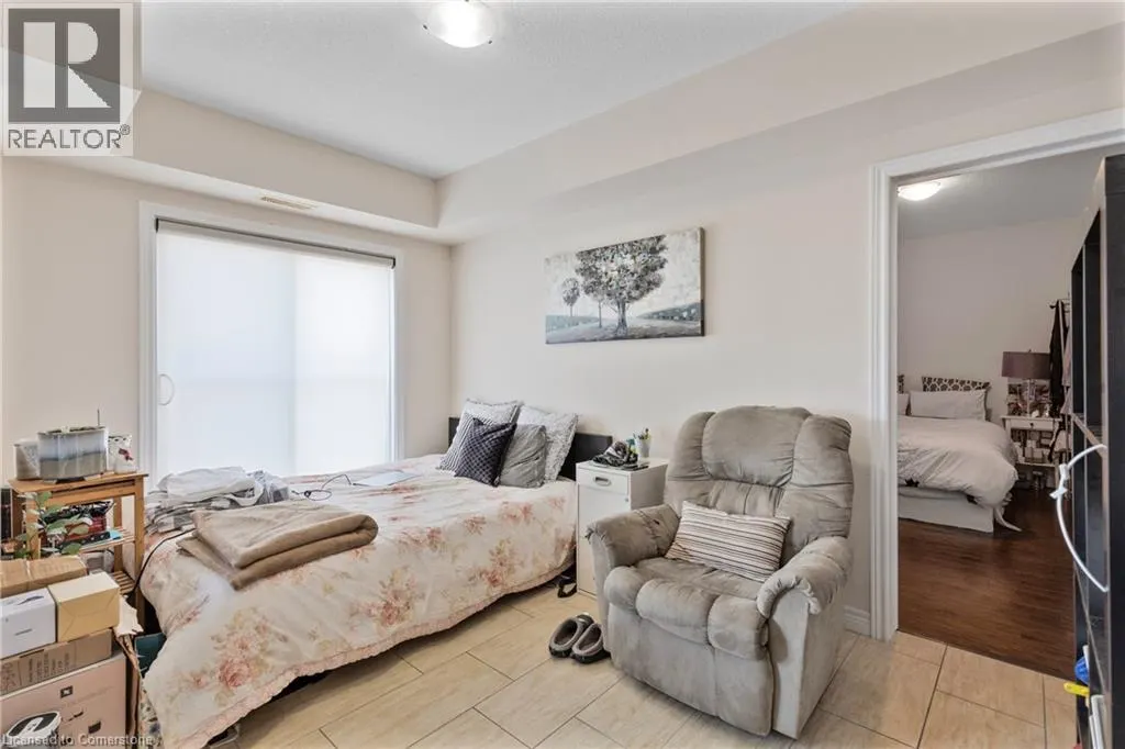 886 GOLF LINKS Road Unit# 302, #302