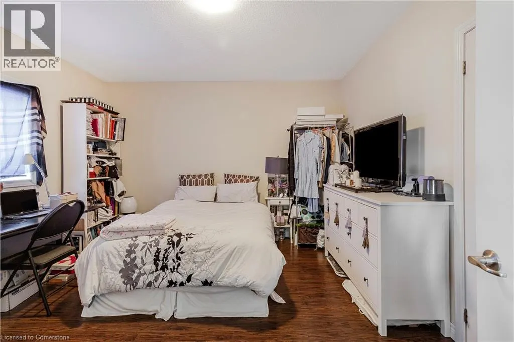 886 GOLF LINKS Road Unit# 302, #302