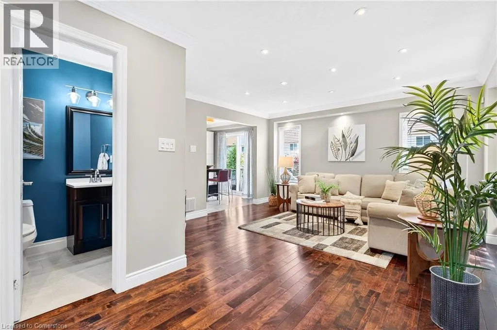 2 NEWELL Court