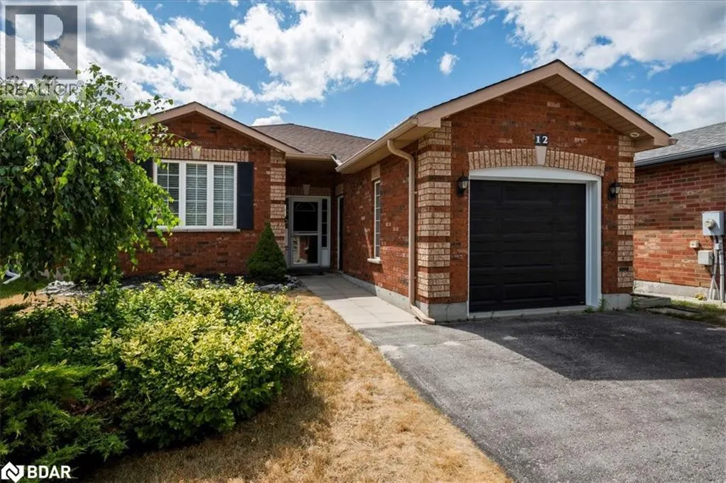 12 REVELSTOKE Court
